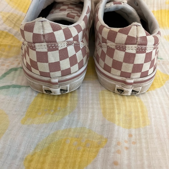 Checkerboard Vans size 5 - Picture 2 of 4